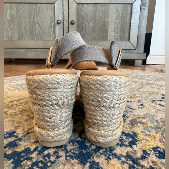 Garnet Hill Espadrille Wedge Sandals 8 - Picture 7 of 9